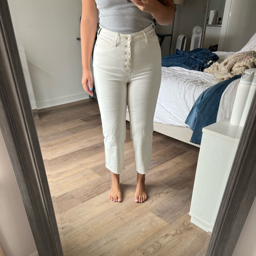 Judy Blue Off-White Button-Fly Cropped Jeans